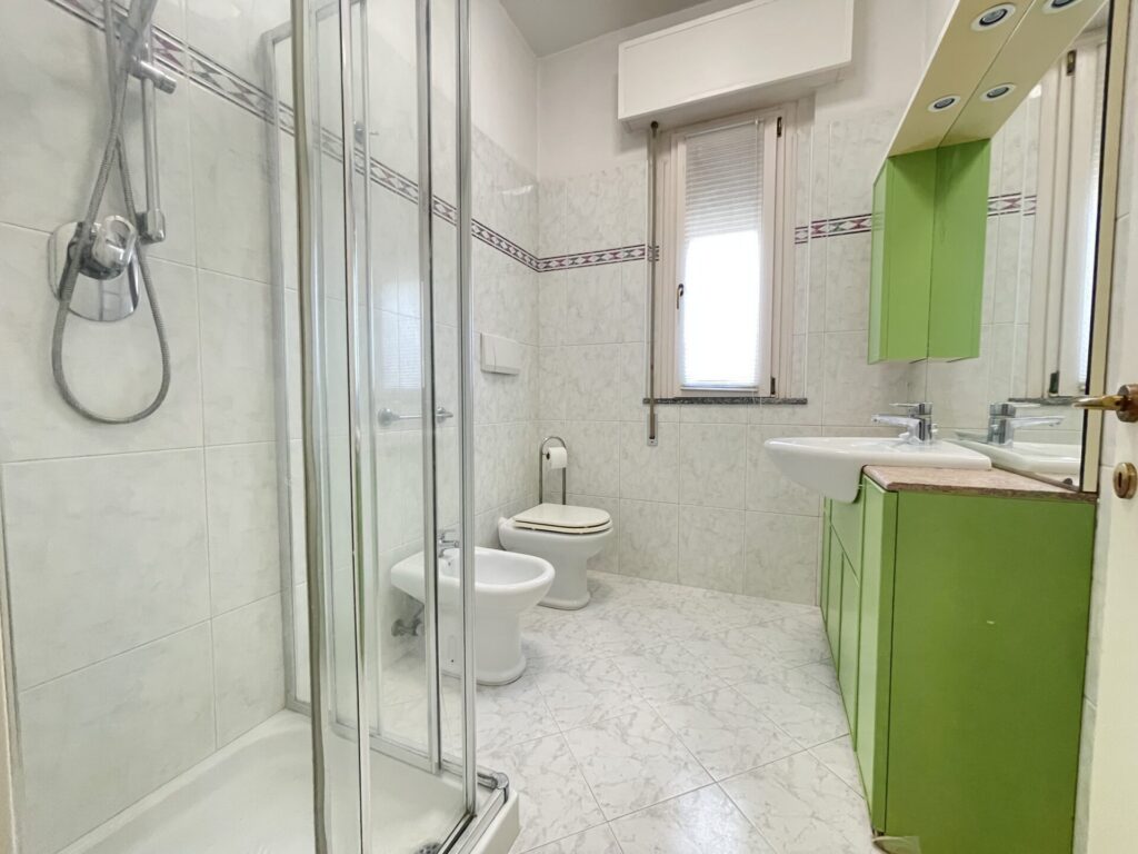 Ampio appartamento con depandance Riccione Alba