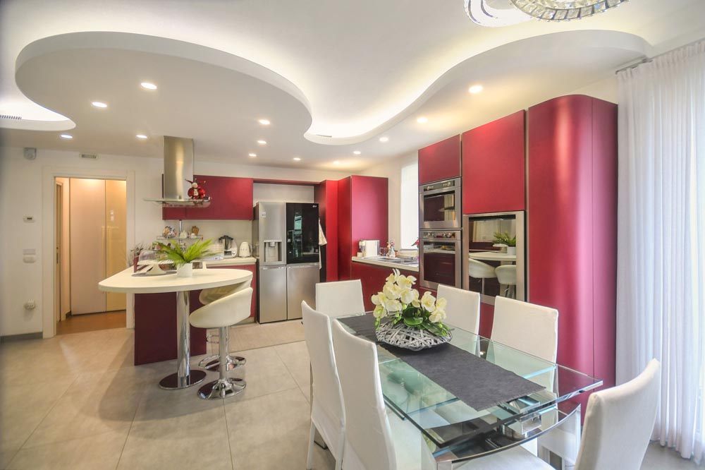 Eleganza e Comfort con Giardino Privato a Riccione Paese