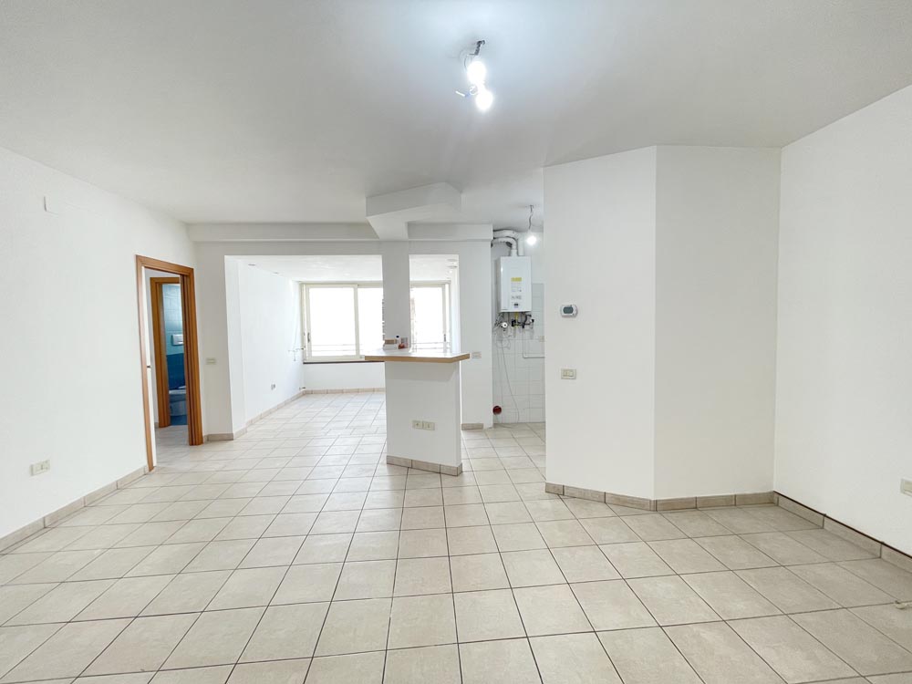 Ampio quadrilocale con garage Riccione Paese