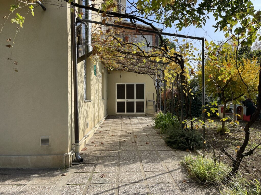 Ampio appartamento con depandance Riccione Alba