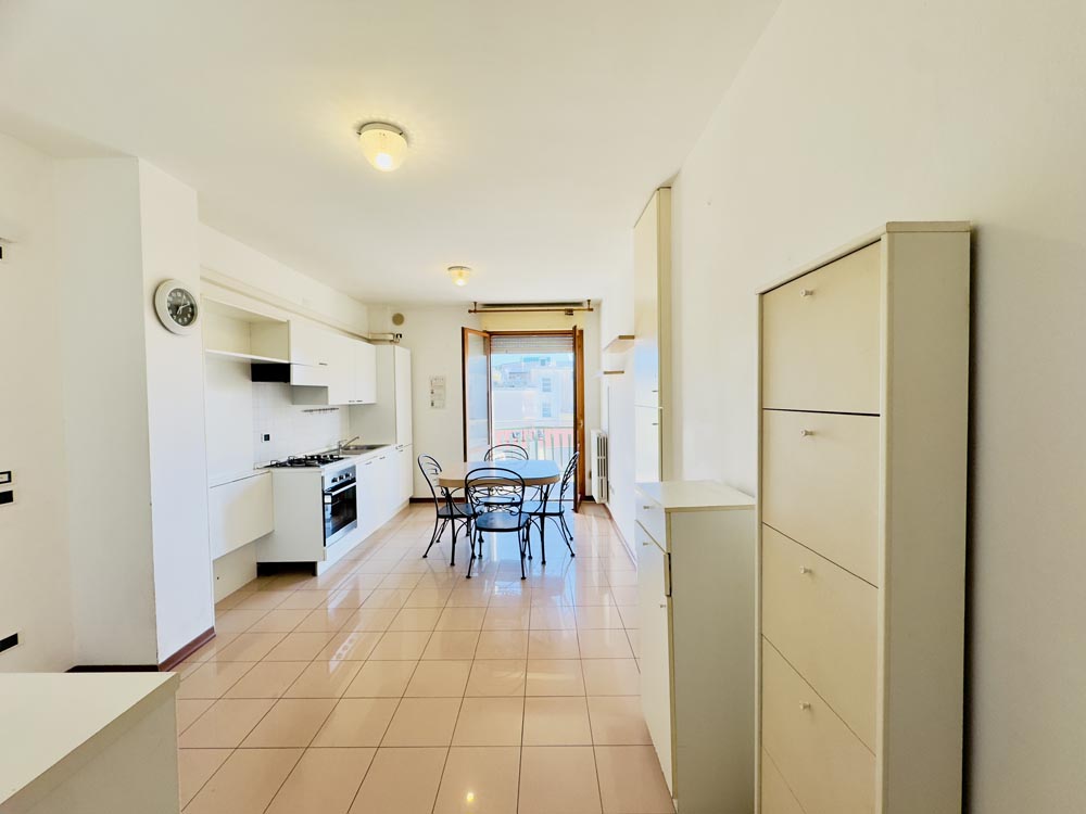 Panoramico bilocale con terrazzo Riccione Alba