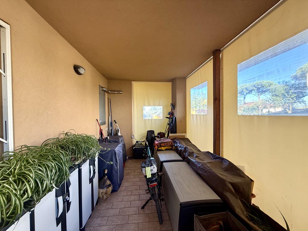 Trilocale con giardino e garage